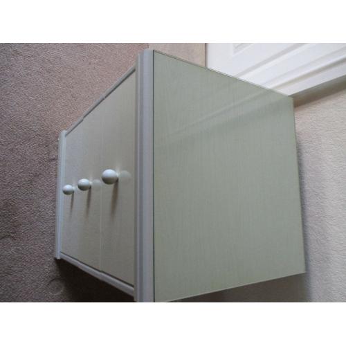 CHIC chest of drawers