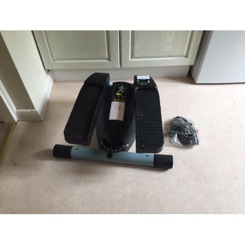 Lateral Thigh Trainer