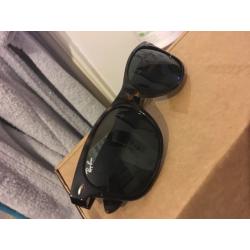 Rayban New Wayfarer 2132