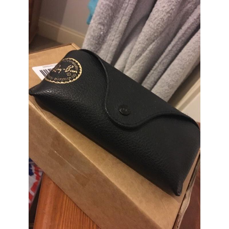 Rayban New Wayfarer 2132