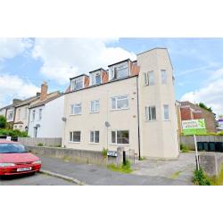 2 bedroom flat, kitchen, bathroom and livingroom AVAILABLE NOW ,Tenant Required Immediately