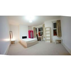 Female London House Flat Share, Double Size Room Single Price -- mint pie
