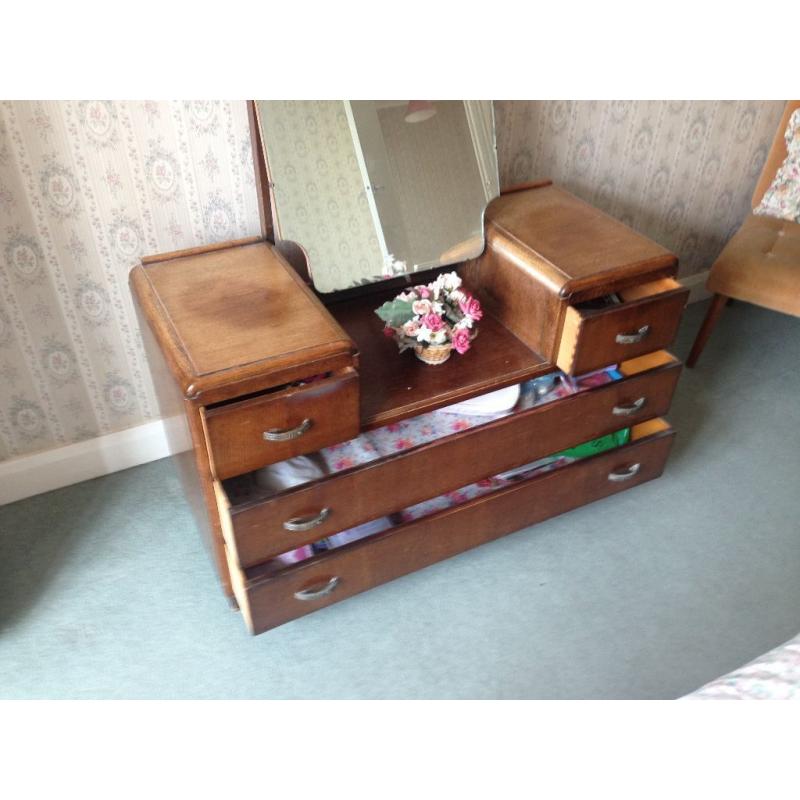Vintage Austinsuite 1950's/60's Bedroom Furniture