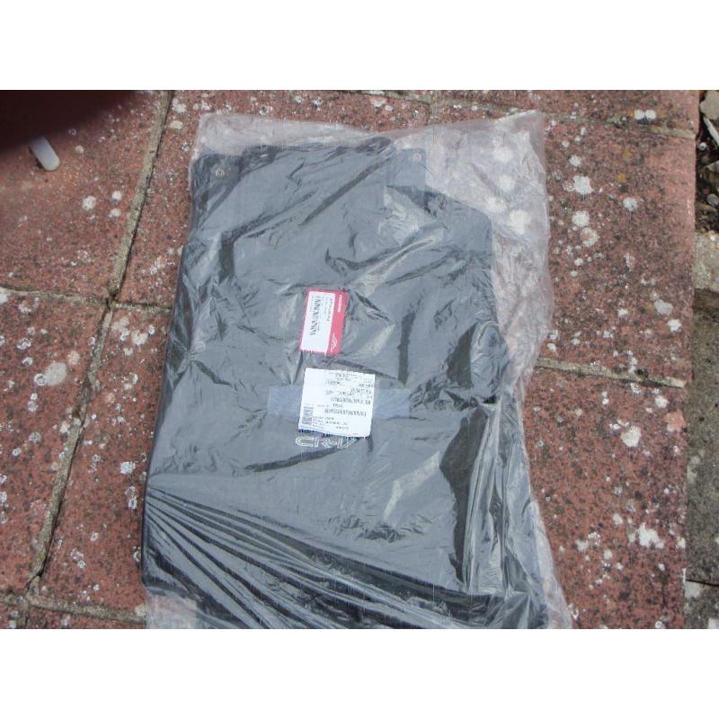 Honda crv mk2 full set of genuine carpet mats