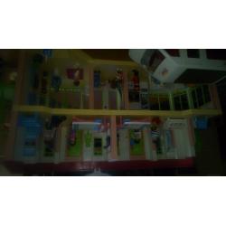 Playmobil hotel and shuttle bus