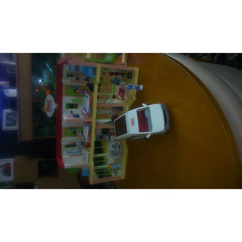 Playmobil hotel and shuttle bus
