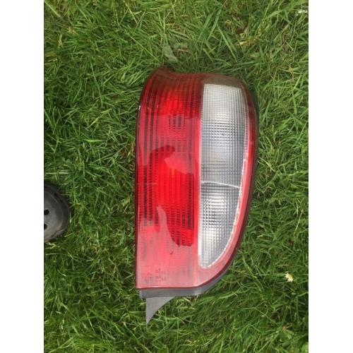 Citroen Saxo rear left light