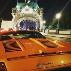 chauffeur driven supercar | Chauffeur driven Lamborghini | Prom Hire | NRA Hire | Lamborghini