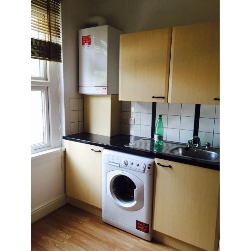 2 single rooms 3-5 min Bethnal Green, Old Street,Liverpool Street, Mile End, Shoreditch,Brick Lane