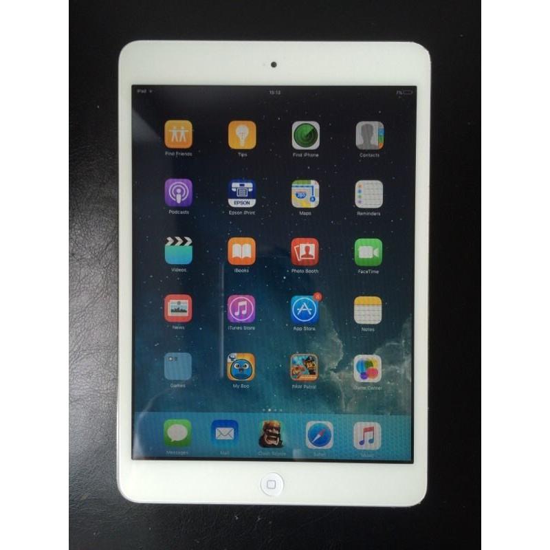 iPad mini 16gb wifi. Silver & White