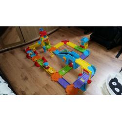 Vtech Toot Toot Train Track Set