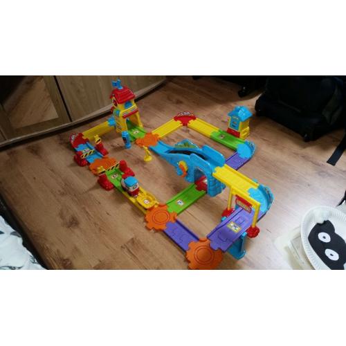 Vtech Toot Toot Train Track Set