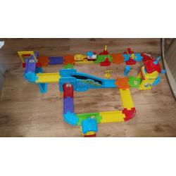 Vtech Toot Toot Train Track Set