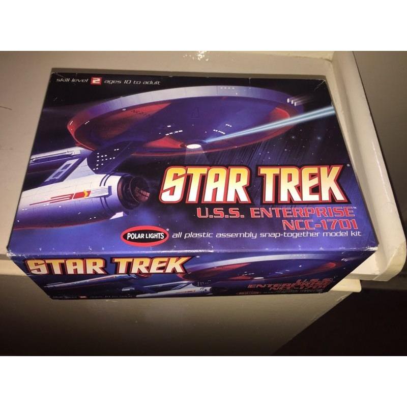 Star Trek model - brand new