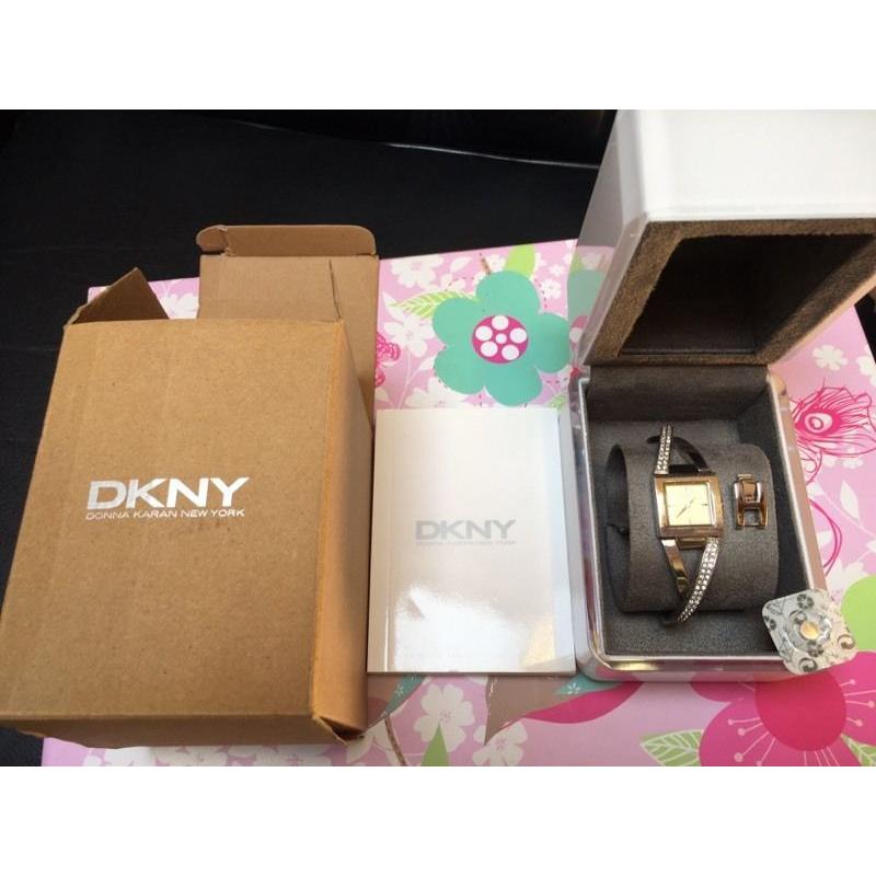 DKNY ladies stainless steel bracelet watch