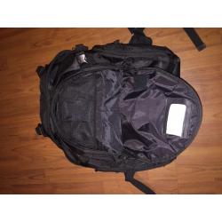 Targus laptop rucksack bag. Excellent condition.
