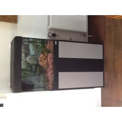 Aquarium / Fluval 90 litre Roma Fish Tank & Stand