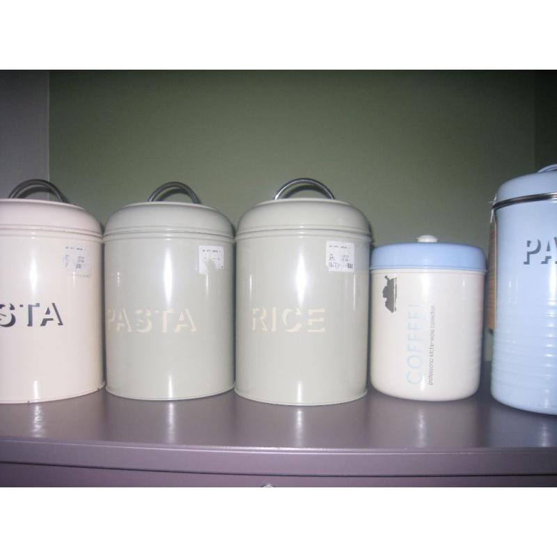 New Retro Kitchen Storage
