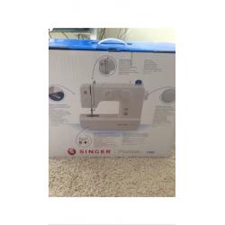 Singer 1409 Sewing Machine