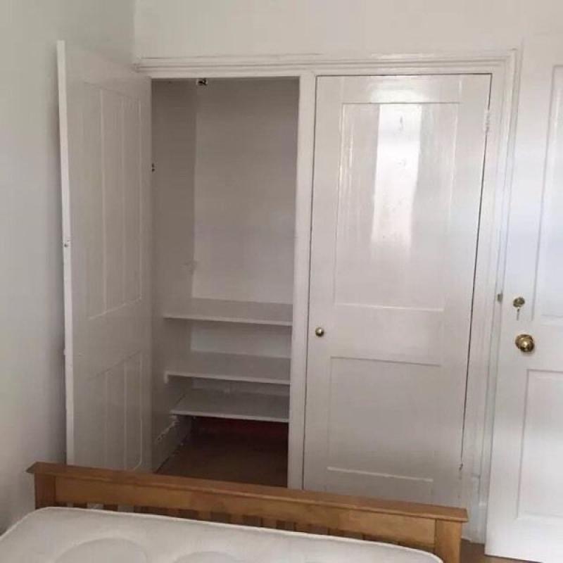 Single room near Canning Town station (zone 2/3) to rent