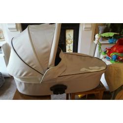 Carry cot for oyster pram