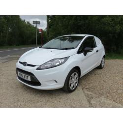 FORD FIESTA VAN 1.4 TDCI ELECTRIC PACK LIGHT USE GREAT VALUE