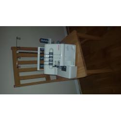 Singer Serger Second Hand Sewing Machine