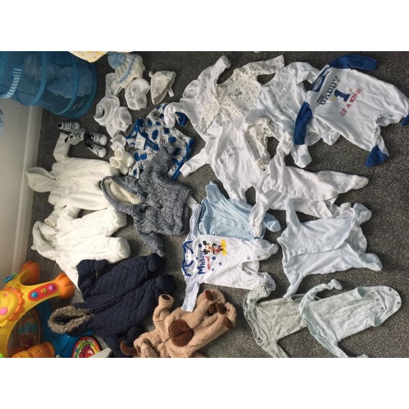 BABY CLOTHES 0-3months