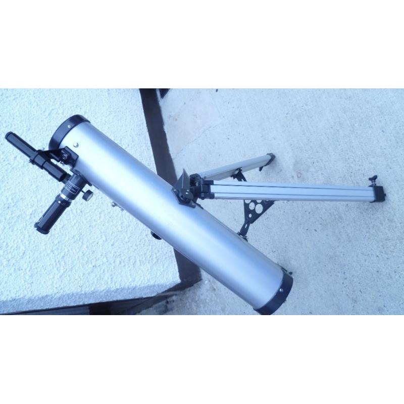 TELESCOPE 700X76 MM WITH TRIPOD WITH 3 LENSES