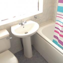 lovely double room in Cricklewood (All bills included)