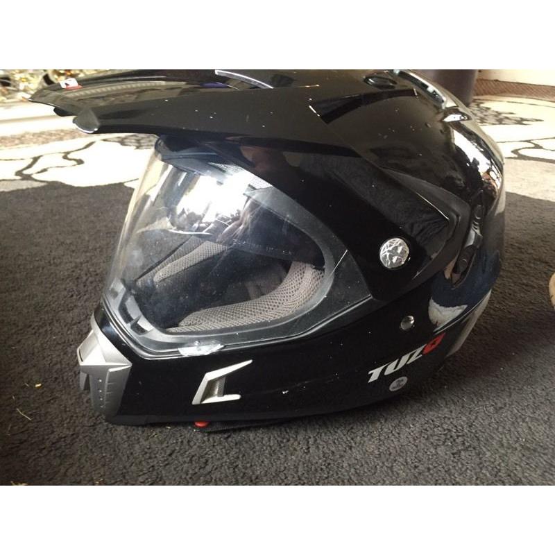 Tuzo motorbike helmet