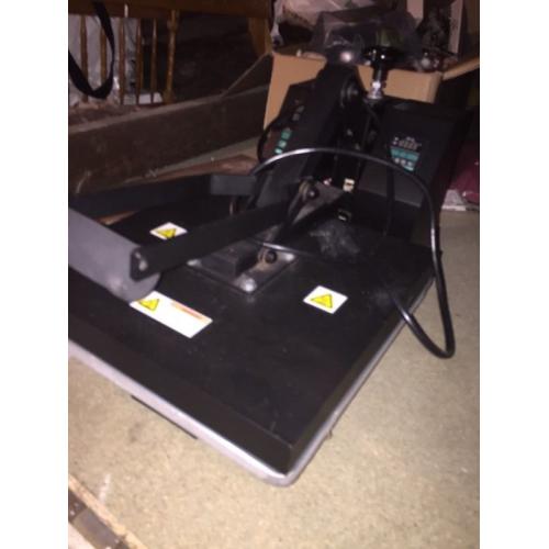Clothing/ item heat press and cutter