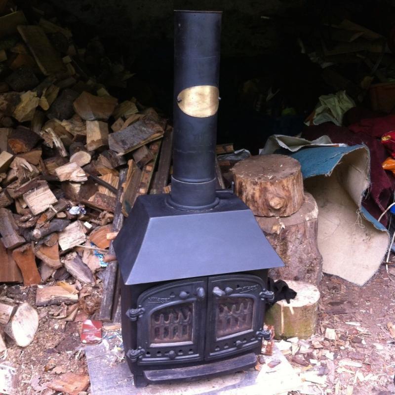7kw Black Villager Woodburning Stove + Canopy With Fitting For Backboiler.