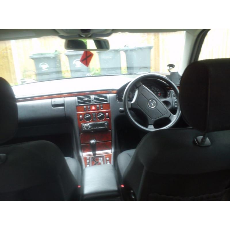 Mercades E240. Elegance. Auto. very reliable 4 months mot. Drives perfect