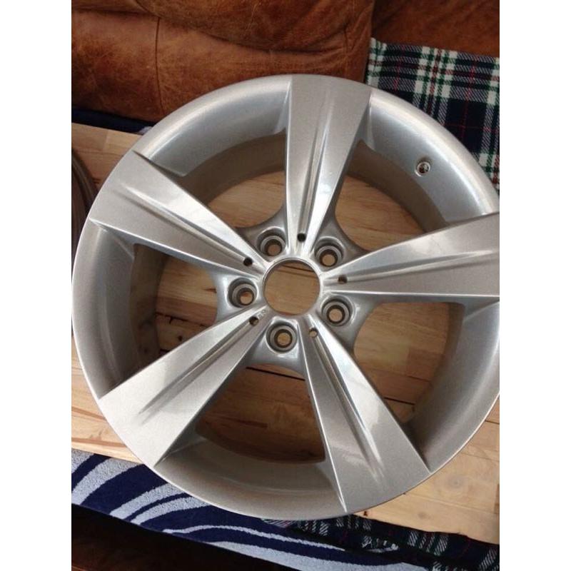 18' BMW alloy