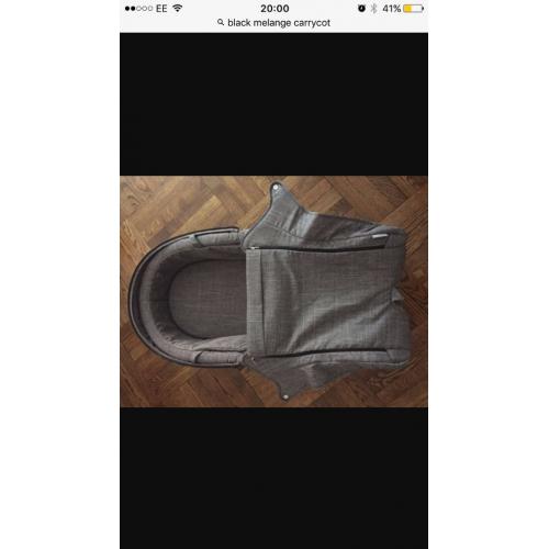 Stokke carry cot in black melange with raincover