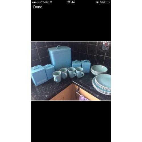Blue kitchen set