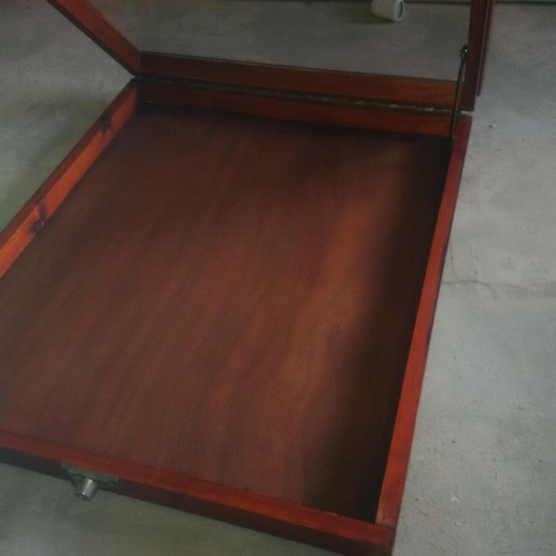 Large Jewelry/Watch Display Case