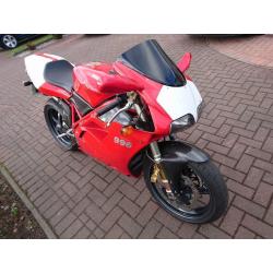 Stunning Red Ducati 996 superbike Motorcycle / Motorbike