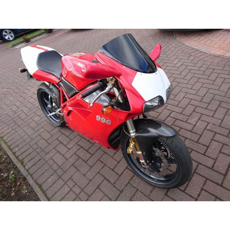 Stunning Red Ducati 996 superbike Motorcycle / Motorbike