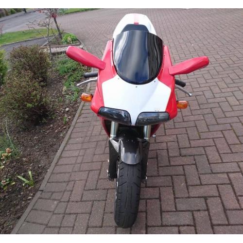 Stunning Red Ducati 996 superbike Motorcycle / Motorbike