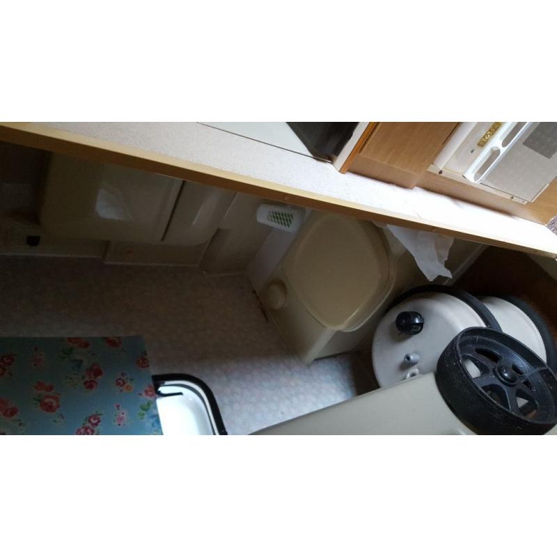 Avondale Leda 2 berth caravan with full awning included!!