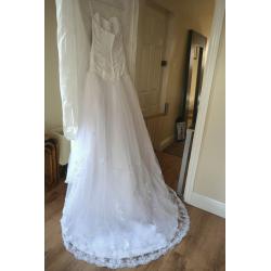 Miss Kelly wedding dress, size 10/12, lace and train