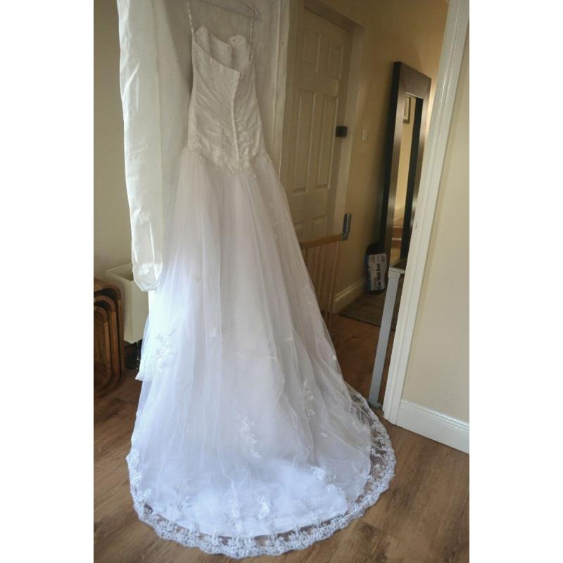 Miss Kelly wedding dress, size 10/12, lace and train