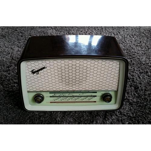 Vintage radio