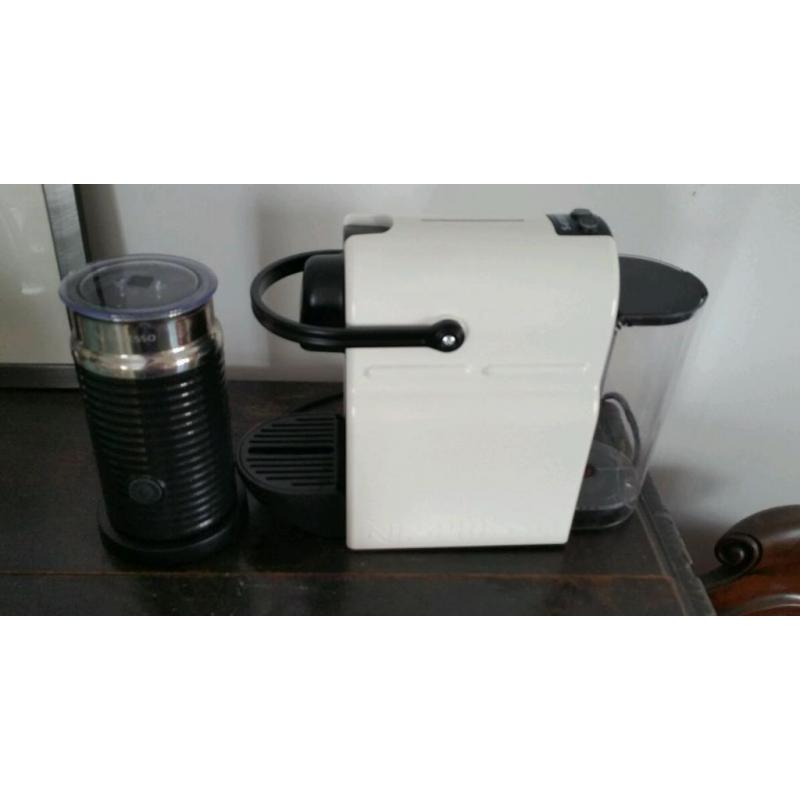 Nespresso Inissia XN100 Coffee Machine with Aeroccino Milk Frother