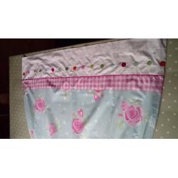 Childrens bedroom curtains