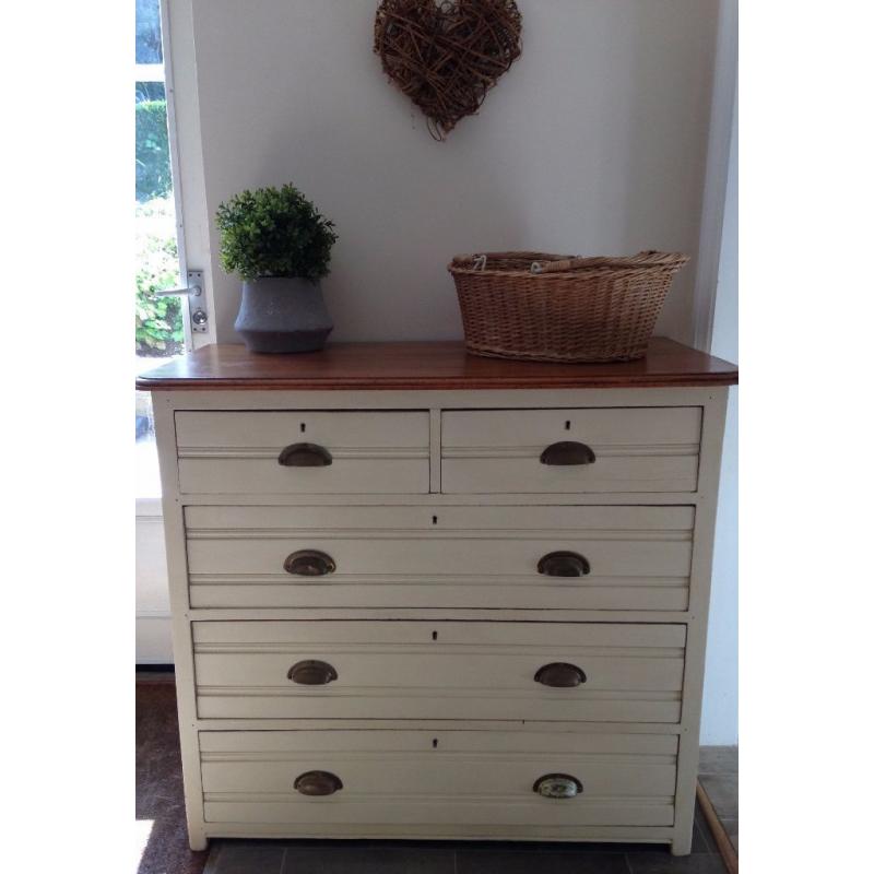 Country Style Shabby Chic Chest of Drawers in Soft Creamy colour