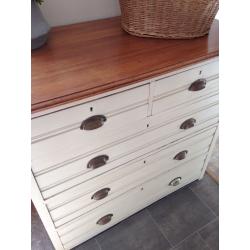 Country Style Shabby Chic Chest of Drawers in Soft Creamy colour