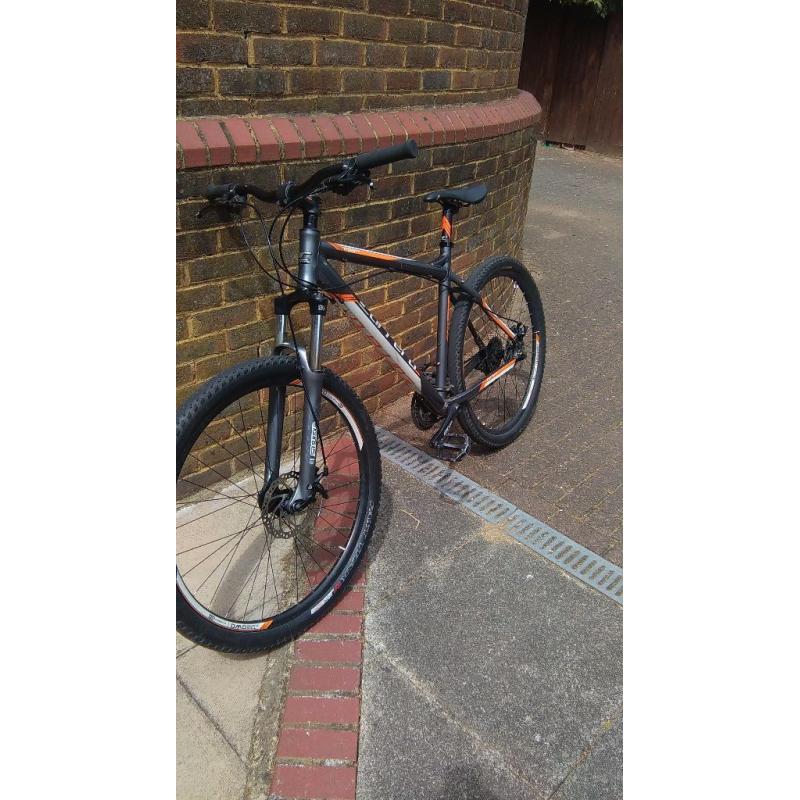 Carrera titan bike